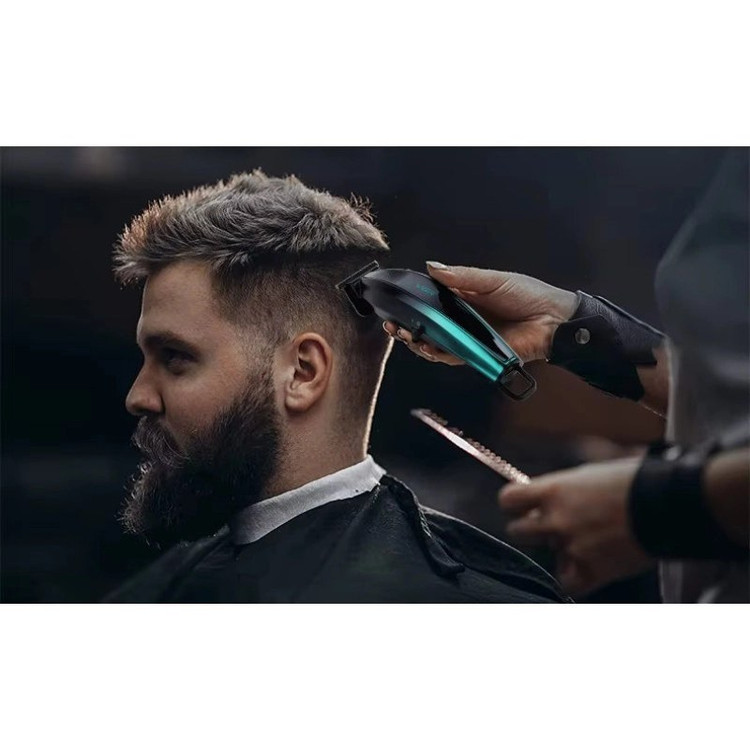 ماشین اصلاح وی جی آر مدل V-974 با تکنولوژی برش مستقیم و استیل ضد زنگ